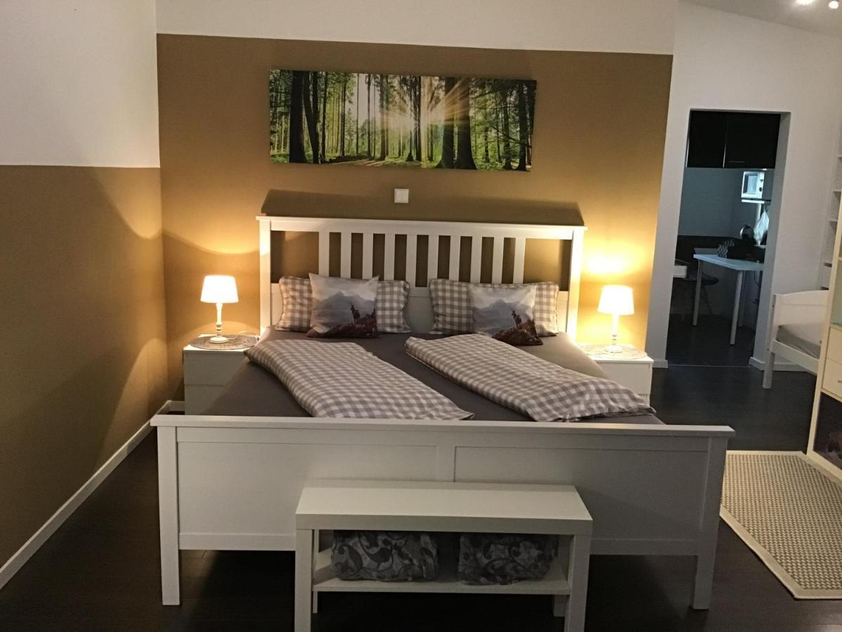 Private Zimmervermietung "Appartement Rosi" Reisbach Exteriör bild
